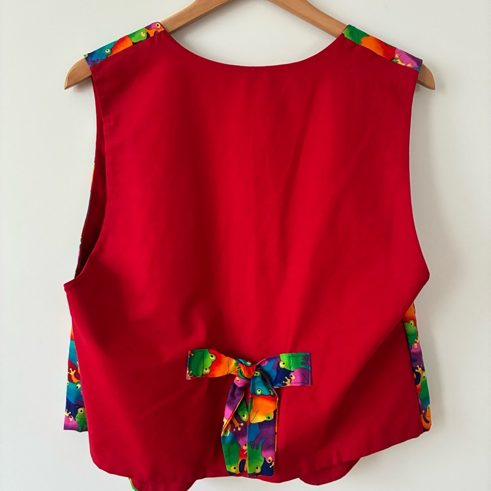 Rainbow Frogs Vest (One Size) - Picture 3 of 4